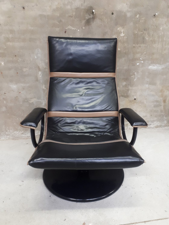 Image 1 of Artifort Mikado 720 draaifauteuil - leer