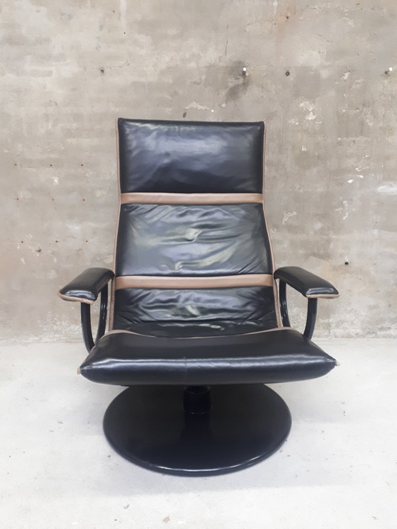 Image 1 of Artifort Mikado 720 draaifauteuil - leer