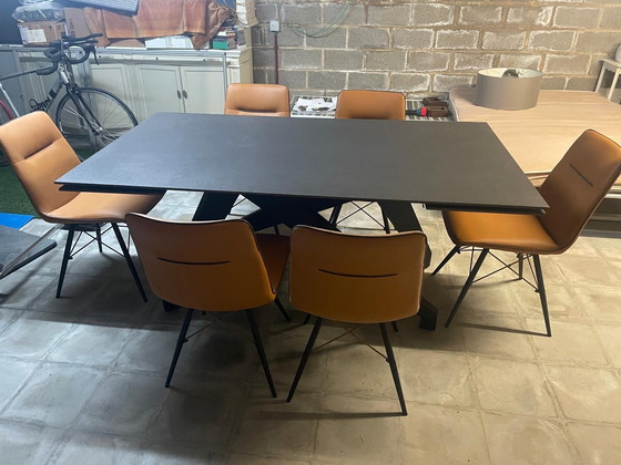 Image 1 of Xooon Eettafel