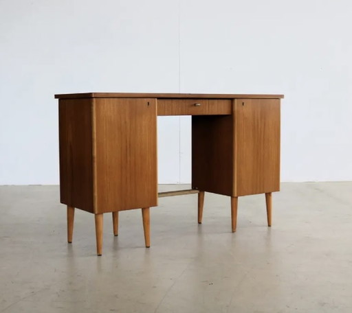 Zweeds houten bureau