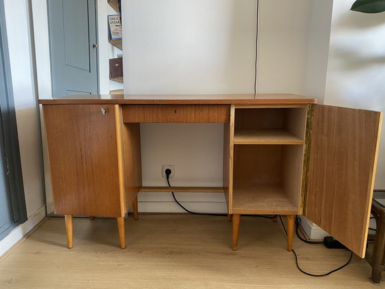 Image 1 of Zweeds houten bureau