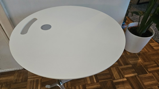 Image 1 of Fritz Hansen Little Friend KS12 bijzettafel