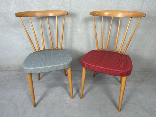 2x vintage ‘beech wood’ spijlenstoelen