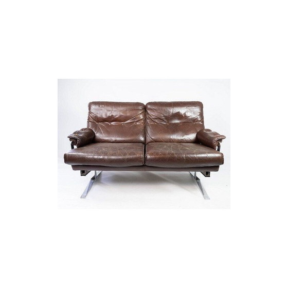 Image 1 of Vintage 2-zitsbank bekleed met bruin leer en metalen frame van Arne Norell 1970