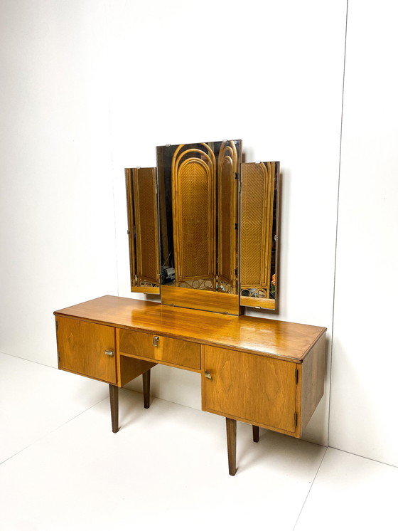 Image 1 of Vintage kaptafel + spiegel