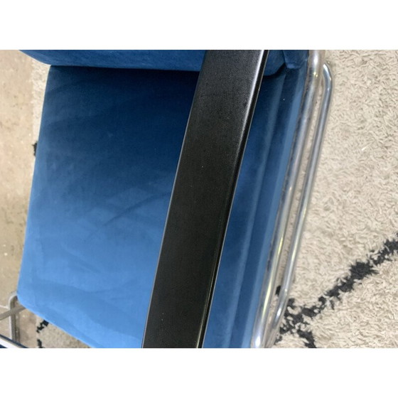 Image 1 of Vintage marineblauwe fluwelen fauteuil voor Ahrend de Cirkel, 1950