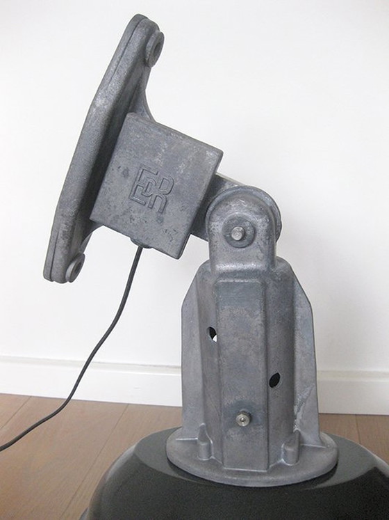 Image 1 of Vintage Zwart Emaille Frans Industriële Lamp