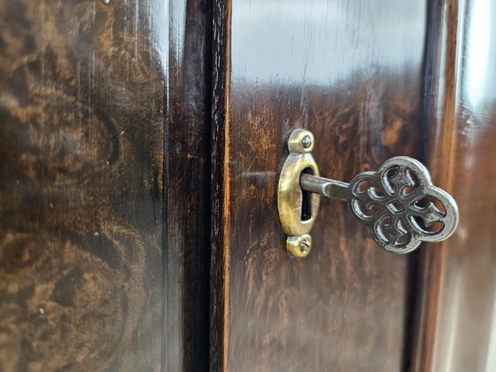 Image 1 of Art Decò Dressoir In Eikenhout Met Marmeren Legplank Door Friedrich Schlegel