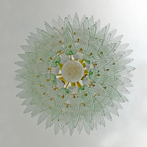 Image 1 of Mid Century Moderne Italiaanse Kroonluchter met Palmette van Murano glas en messing