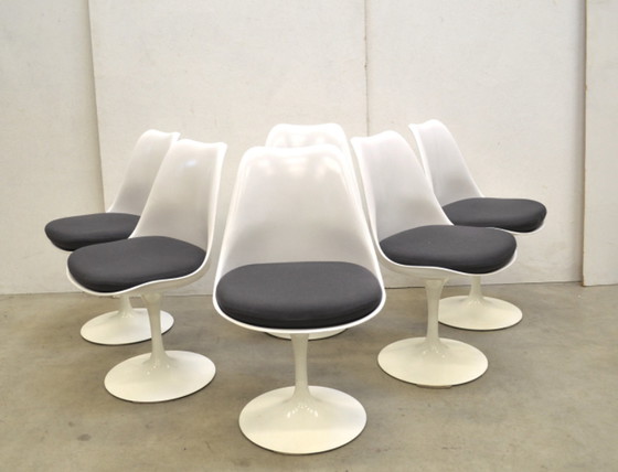 Image 1 of Knoll Eero Saarinen ovale eettafel & 6 tulpenstoelen Knoll International