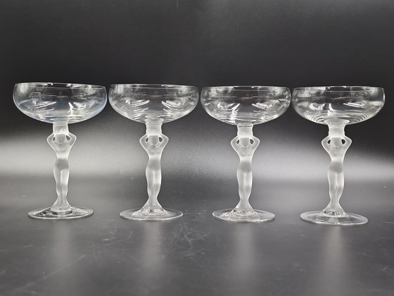 Image 1 of Cristalleries de Bayel, vrouwelijk naakt, 4 Champagne glazen, 4 Likeurglazen