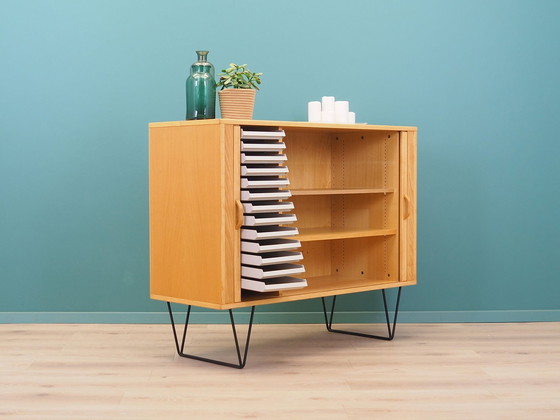 Image 1 of Essenhouten kabinet, Deens ontwerp, 1970S, Productie: Denemarken