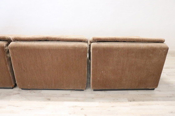 Image 1 of Fluwelen modulaire sofa van Busnelli, 1970S