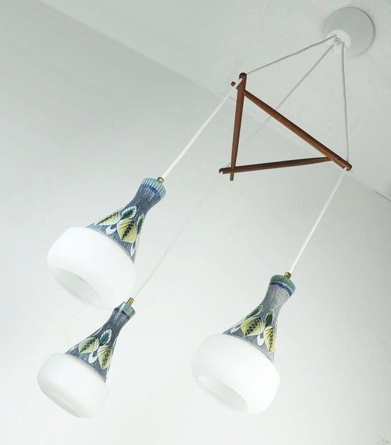 Image 1 of deense moderne hanglamp teak opaline glas keramiek 3-lichts hanglamp jaren 50 60