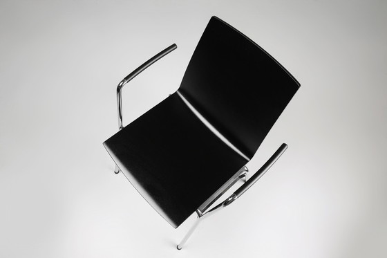 Image 1 of Mid Century Moderne Zwarte Stoel In Met Armleuningen, België