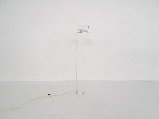 Image 1 of Witte metalen vloerlamp, jaren 1960