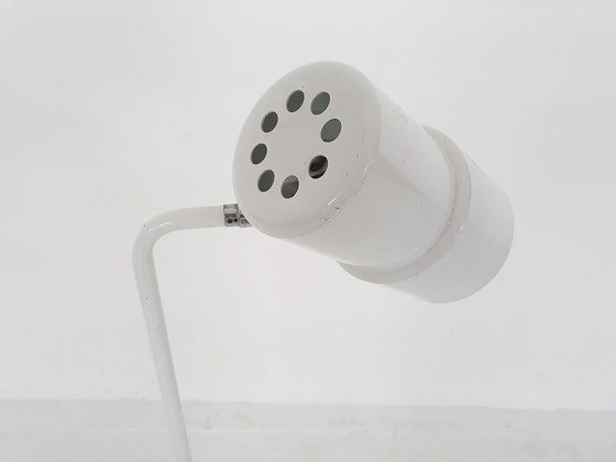 Image 1 of Witte metalen vloerlamp, jaren 1960