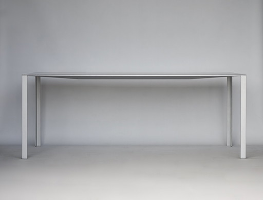 Minimalistische tafel 'Less' van Jean Nouvel voor Molteni. 1990S