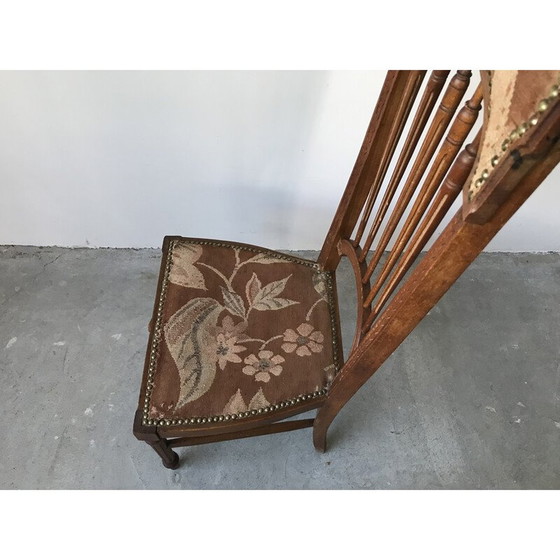 Image 1 of Vintage kinderstoel van hout en stof