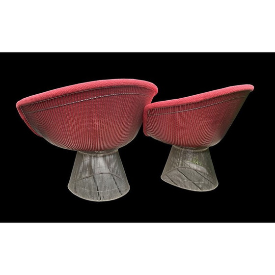 Image 1 of Paar vintage zalmkleurige fauteuils van Warren Platner voor Knoll International