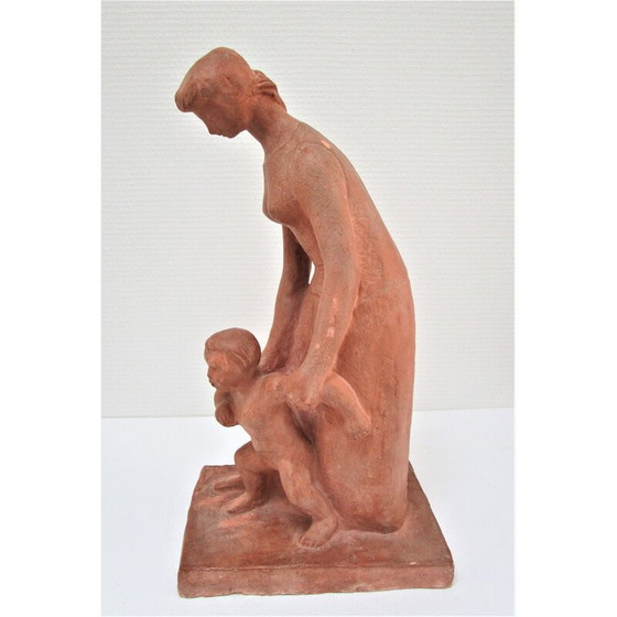 Image 1 of Vrouw en kind in vintage gips met terracotta patina, 1960