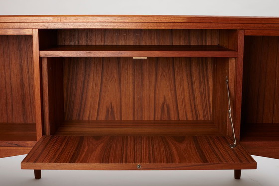 Image 1 of Teakhouten bureau ontworpen door J. Svenstrup voor A.P Møbler, Denemarken, jaren 1960.