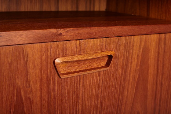 Image 1 of Teakhouten bureau ontworpen door J. Svenstrup voor A.P Møbler, Denemarken, jaren 1960.