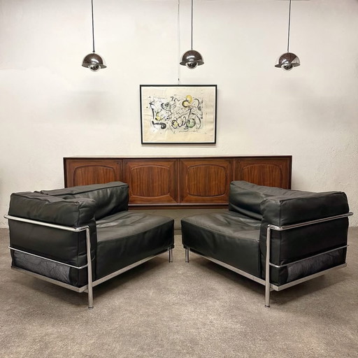 Paar De Méridiennes Lc3, Le Corbusier Door Cassina