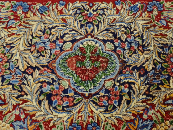 Image 1 of Vintage XXXL-Kirman Perzisch tapijt