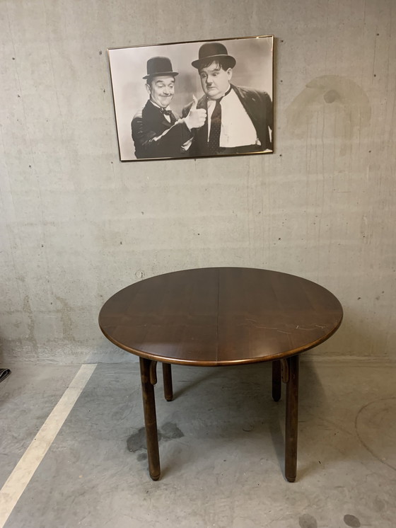 Image 1 of Ronde Thonet Tafel. Uittrekbaar.