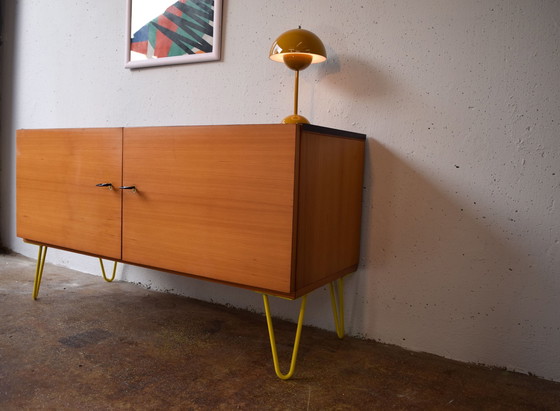 Image 1 of Klein Vintage Dressoir 1960