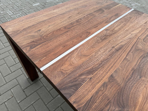 Image 1 of Bert plantagie Stripe eettafel Noten hout 100x100