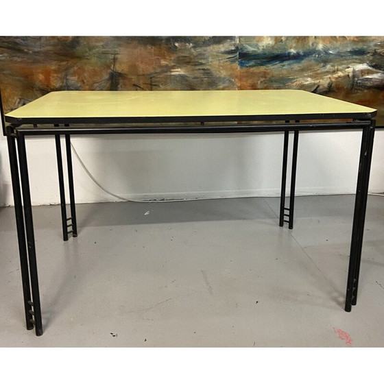 Image 1 of Vintage formica tafel