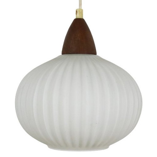 Melkglazen lamp 'Luchtbel'