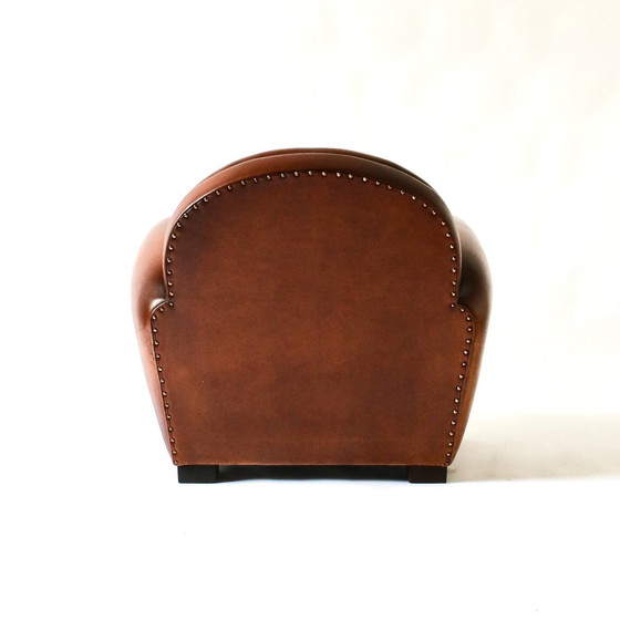 Image 1 of Traditionele oxford club fauteuil, havana leer, handen gepatineerd basaan