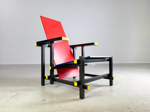 Rood en Blauw Fauteuil Cassina Gerrit Rietveld Bauhaus