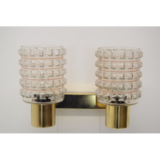 Image 1 of Vintage wandlamp van glas en messing door Kamenicky Senov, Tsjechië 1960