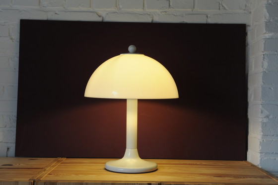 Image 1 of Witte space age plexiglazen mushroom lamp