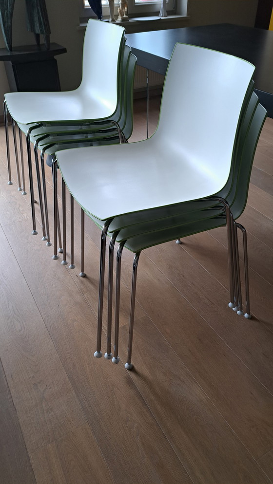 Image 1 of 8x Arper Catifa 46 stoelen groen-wit