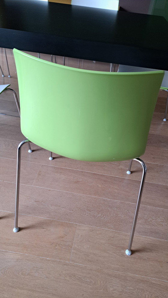 Image 1 of 8x Arper Catifa 46 stoelen groen-wit