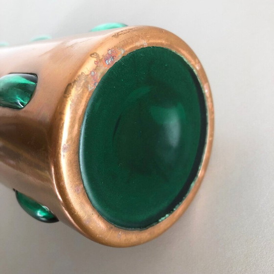 Image 1 of Cilindrische vintage vaas in groen glas en koper van Nanny Still voor Raak,1970