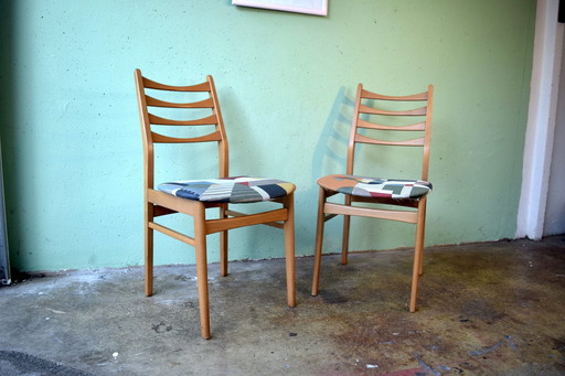 2X Vintage stoelen Bauhaus stof Deens ontwerp