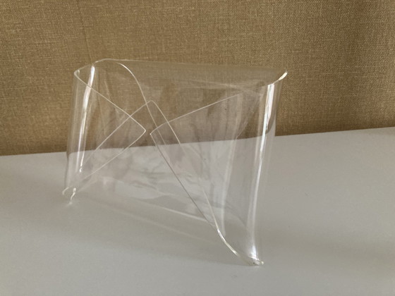 Image 1 of Vintage Plexiglas enveloppen houder