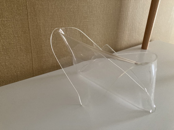 Image 1 of Vintage Plexiglas enveloppen houder