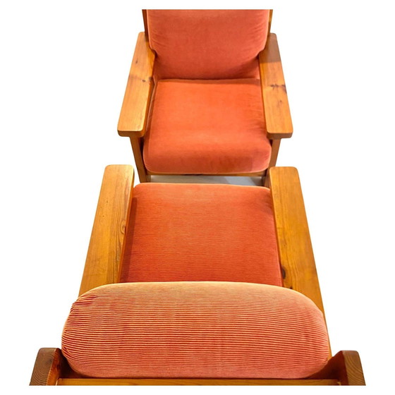 Image 1 of 1X Grote houten en rood fluwelen fauteuils, Italië 1970S