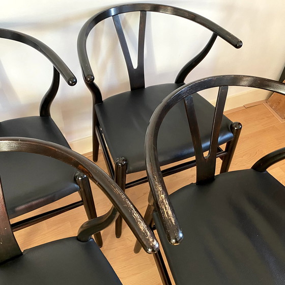 Image 1 of 4x Carl Hansen & Son Ch24 Wishbone Stoel Bekleed