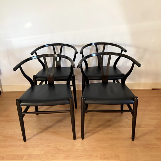 4x Carl Hansen & Son Ch24 Wishbone Stoel Bekleed