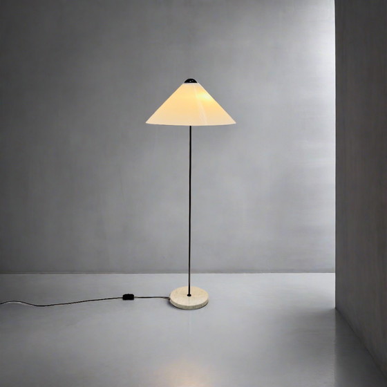 Image 1 of Oluce Vloer Lamp Vico Magistretti Model Snow 1970