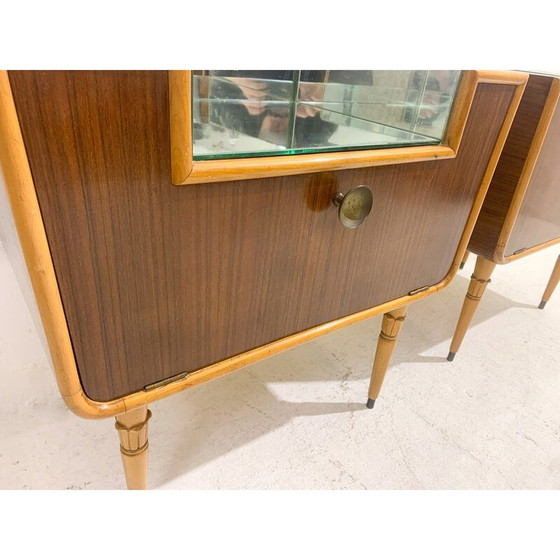 Image 1 of Paar Italiaanse mid-century nachtkastjes van hout en glas, 1950