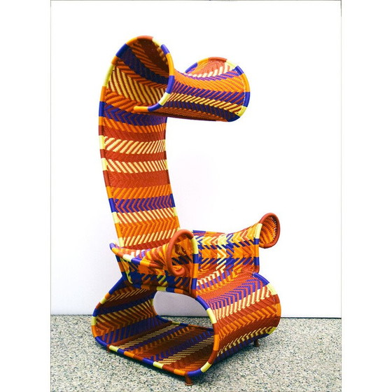 Image 1 of Vintage Afrika troon van metaal en geweven polyethyleen, 2000